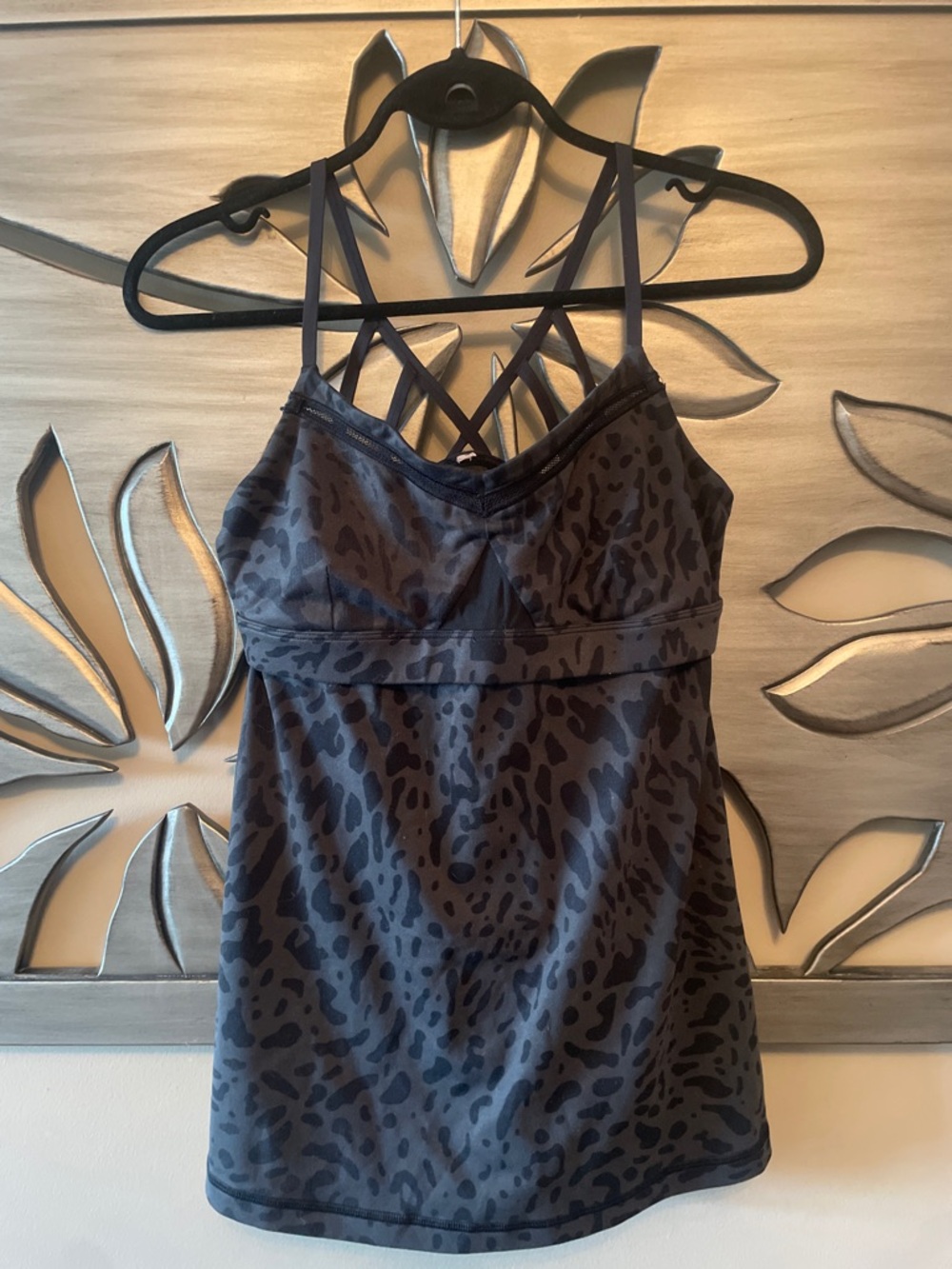 Lululemon Sz 6 Charcoal Leopard Print Strappy Tank Top